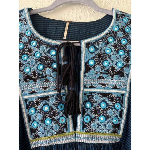 Free People Boho Tunic Dress Balloon Sleeves Embroidered Details Babydoll Fit - Picture 4 of 13